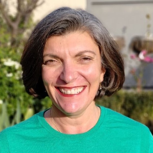 Dr Marisa Magiros